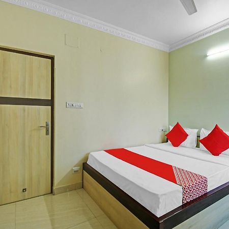 Oyo Flagship 84655 S S Guest House Kolkata Luaran gambar