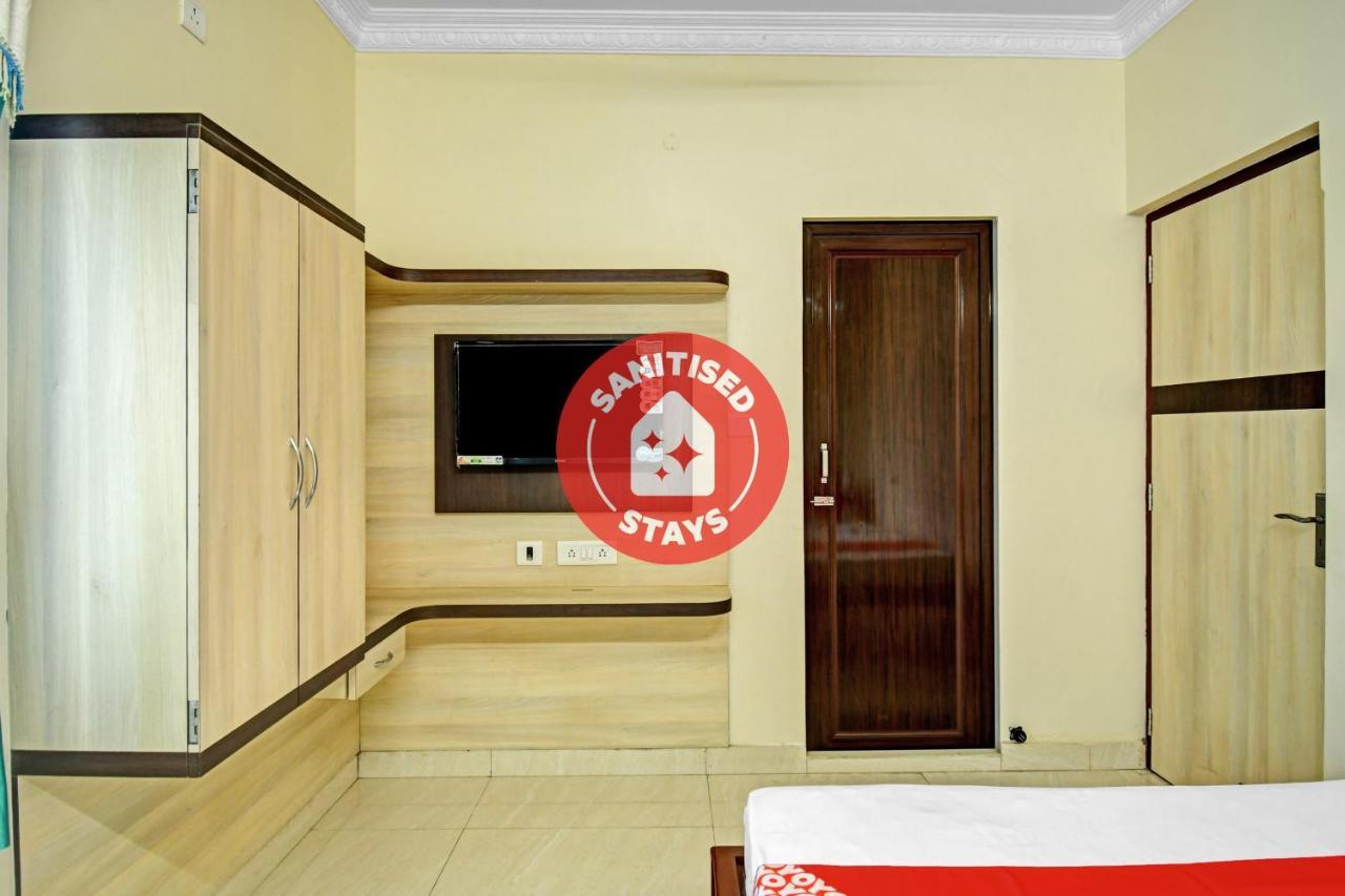 Oyo Flagship 84655 S S Guest House Kolkata Luaran gambar