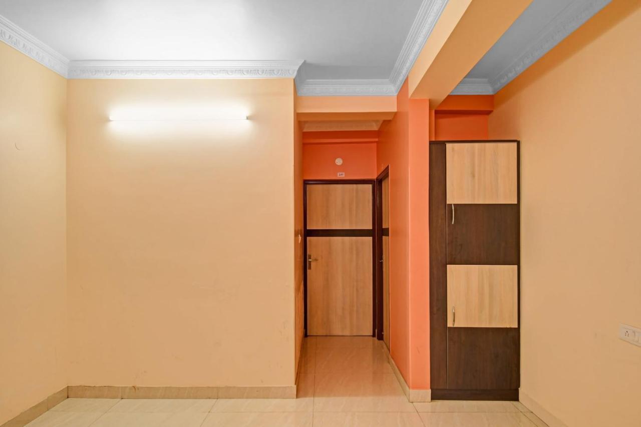 Oyo Flagship 84655 S S Guest House Kolkata Luaran gambar